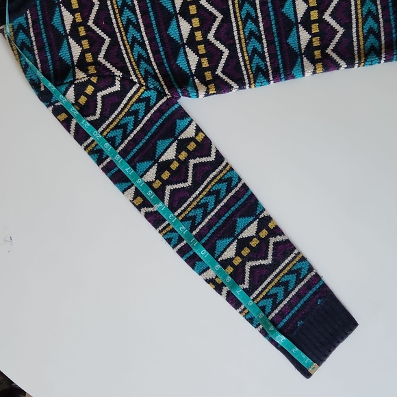 90s Unisex Sweater - Picture 7 of 9